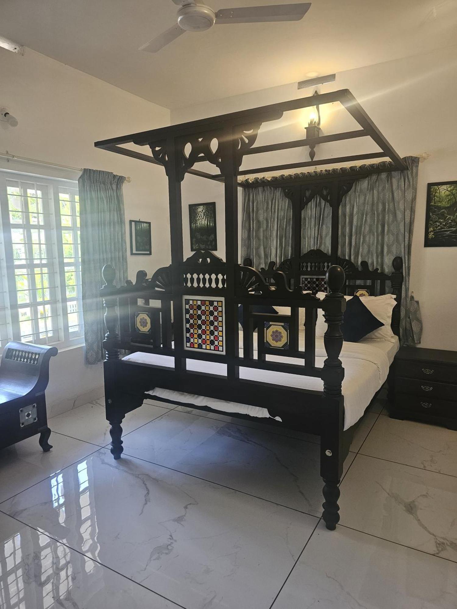 Padikkal Bungalow ไวทีรี ภายนอก รูปภาพ