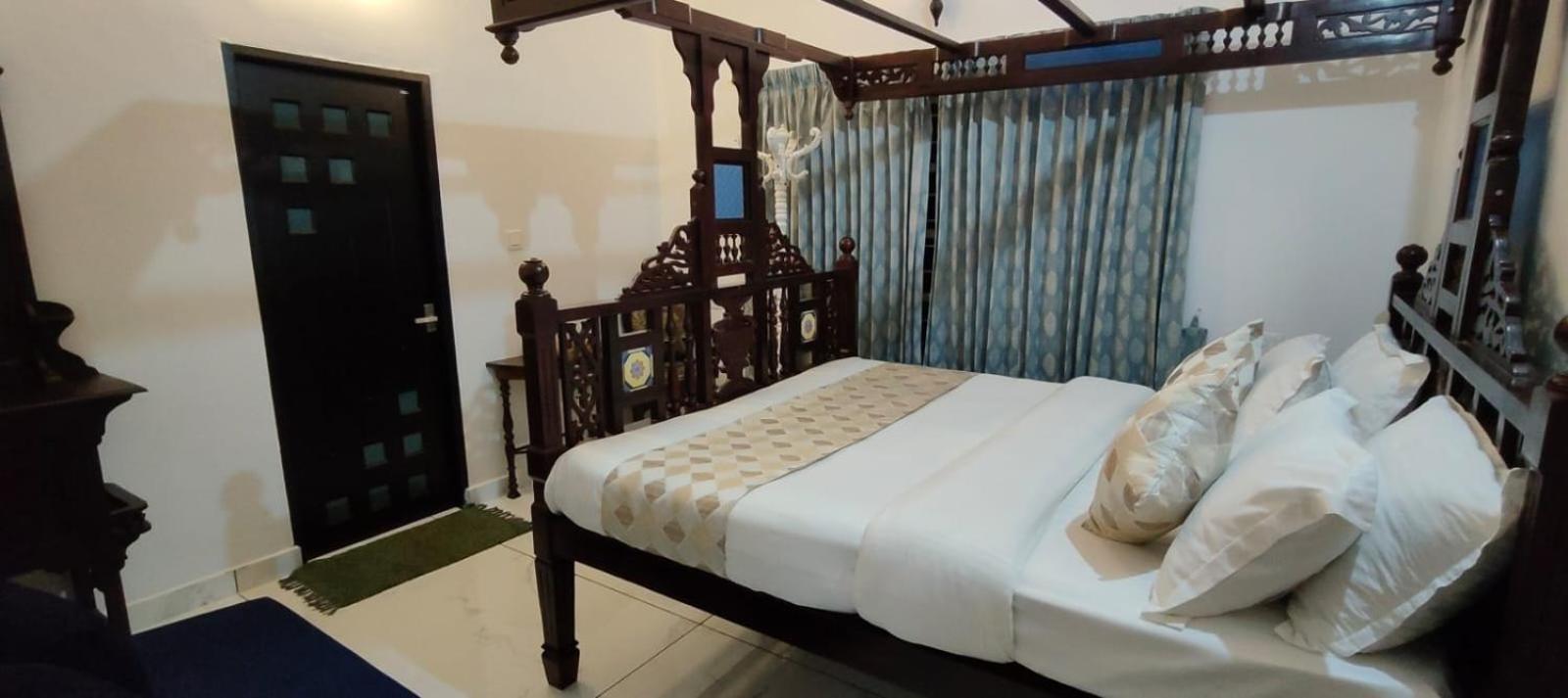 Padikkal Bungalow ไวทีรี ภายนอก รูปภาพ
