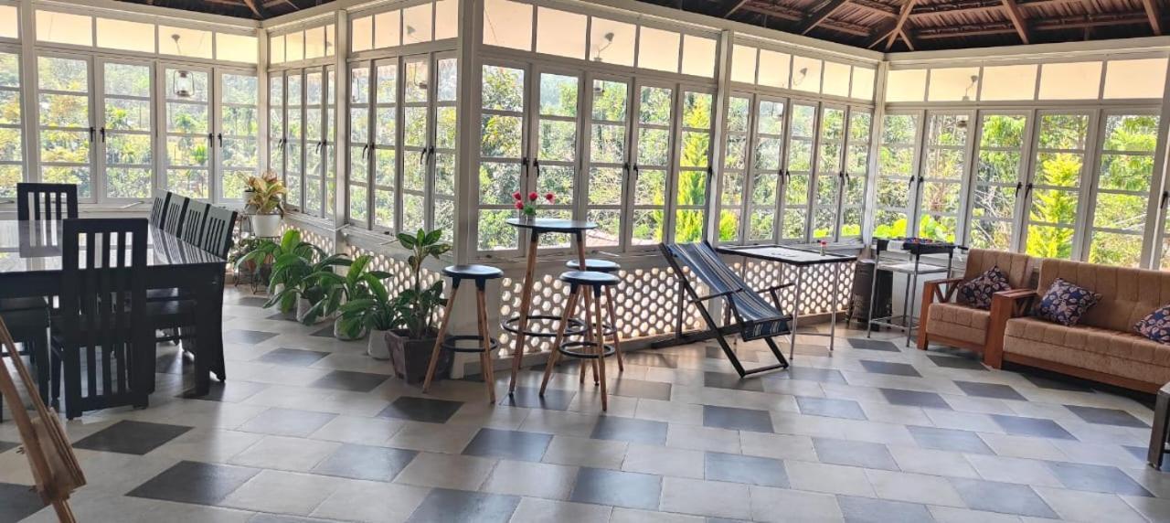 Padikkal Bungalow ไวทีรี ภายนอก รูปภาพ